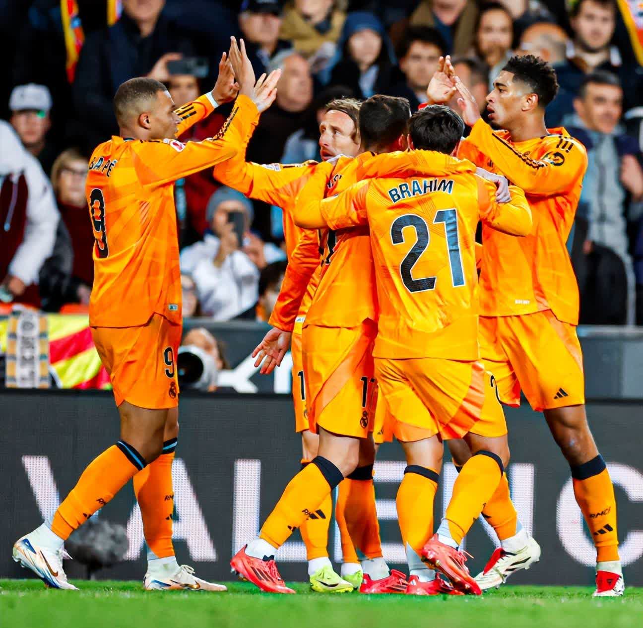 杏彩体育官方入口-尼克里诺反超对手，赢得安菲尔德球迷热情的简单介绍