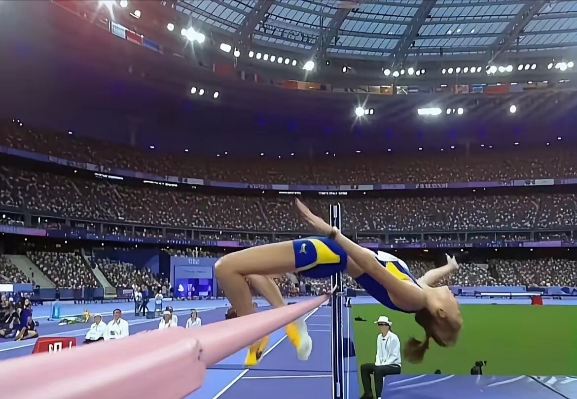 关于神奇时刻！女子跳高比赛口碑达到巅峰的信息