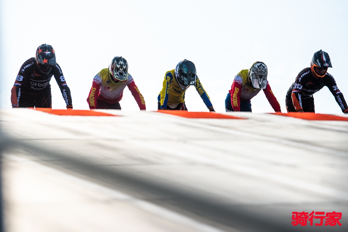 关于小轮车男子速度赛现场,荷兰选手速度飙升夺冠!的信息 关于小轮车男子速度赛现场,荷兰选手速度飙升夺冠!的信息