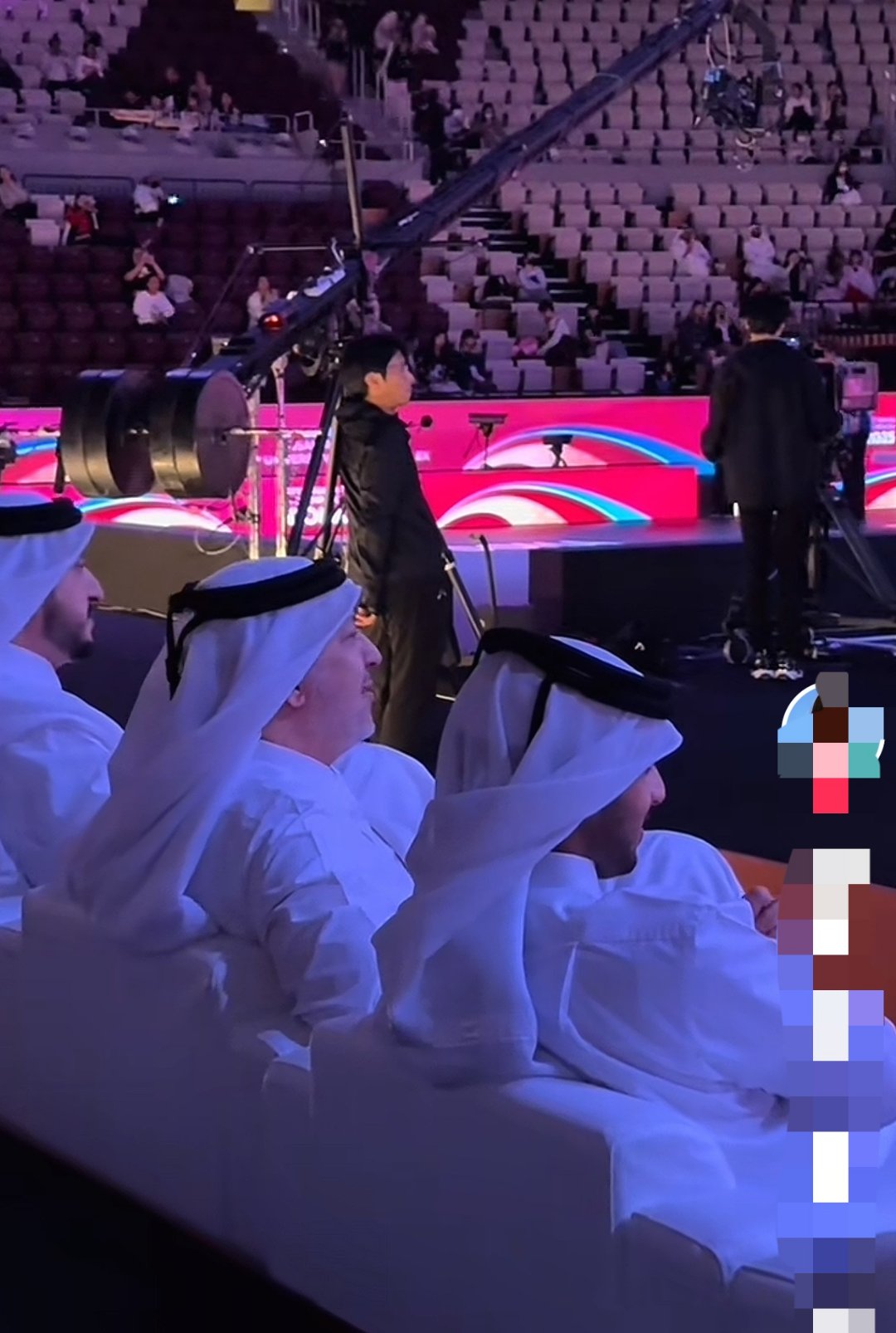 关于亚洲电视直播现场热闹非凡,观众沸腾不已的信息 关于亚洲电视直播现场热闹非凡,观众沸腾不已的信息