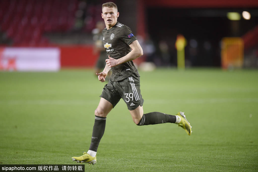 格拉纳达逆转战胜对手，展现实力的简单介绍