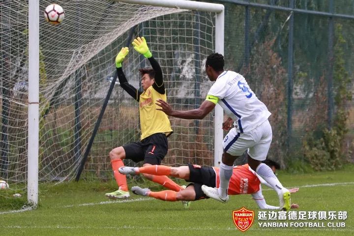 杏彩体育在线登录-延边富德客场取胜，留住保级希望，士气大振！
