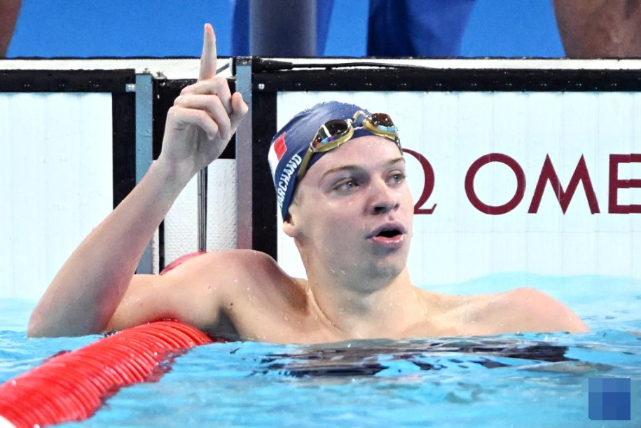 杏彩体育网站-德国男子游泳队稳定发挥，夺冠