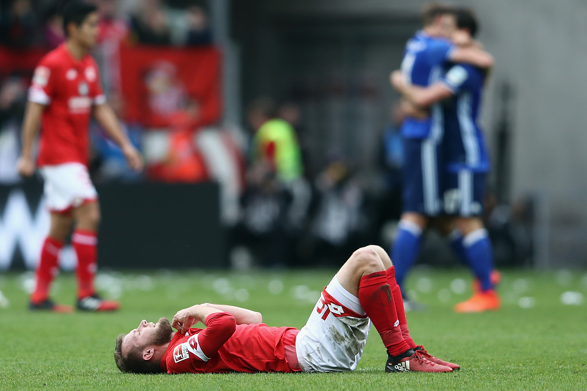 包含勒沃库森后卫受伤,球队整体实力受影响的词条 包含勒沃库森后卫受伤,球队整体实力受影响的词条