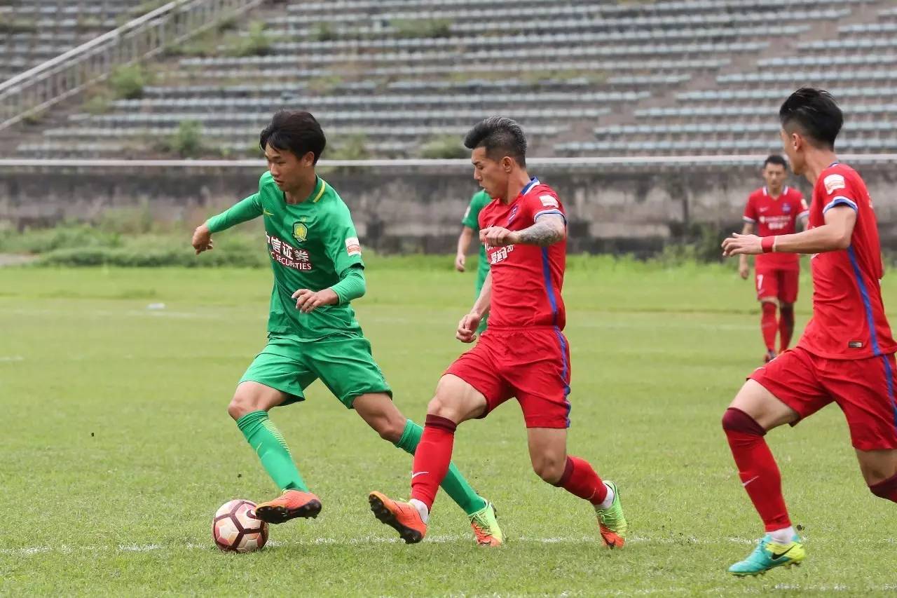 杏彩体育平台-包含重庆力帆队防守摆出铜墙铁壁，对手难以攻破的词条