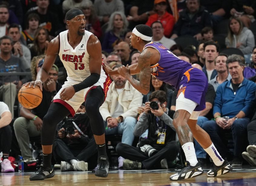 勇士客场击败热火,取得关键三连胜 勇士客场击败热火,取得关键三连胜