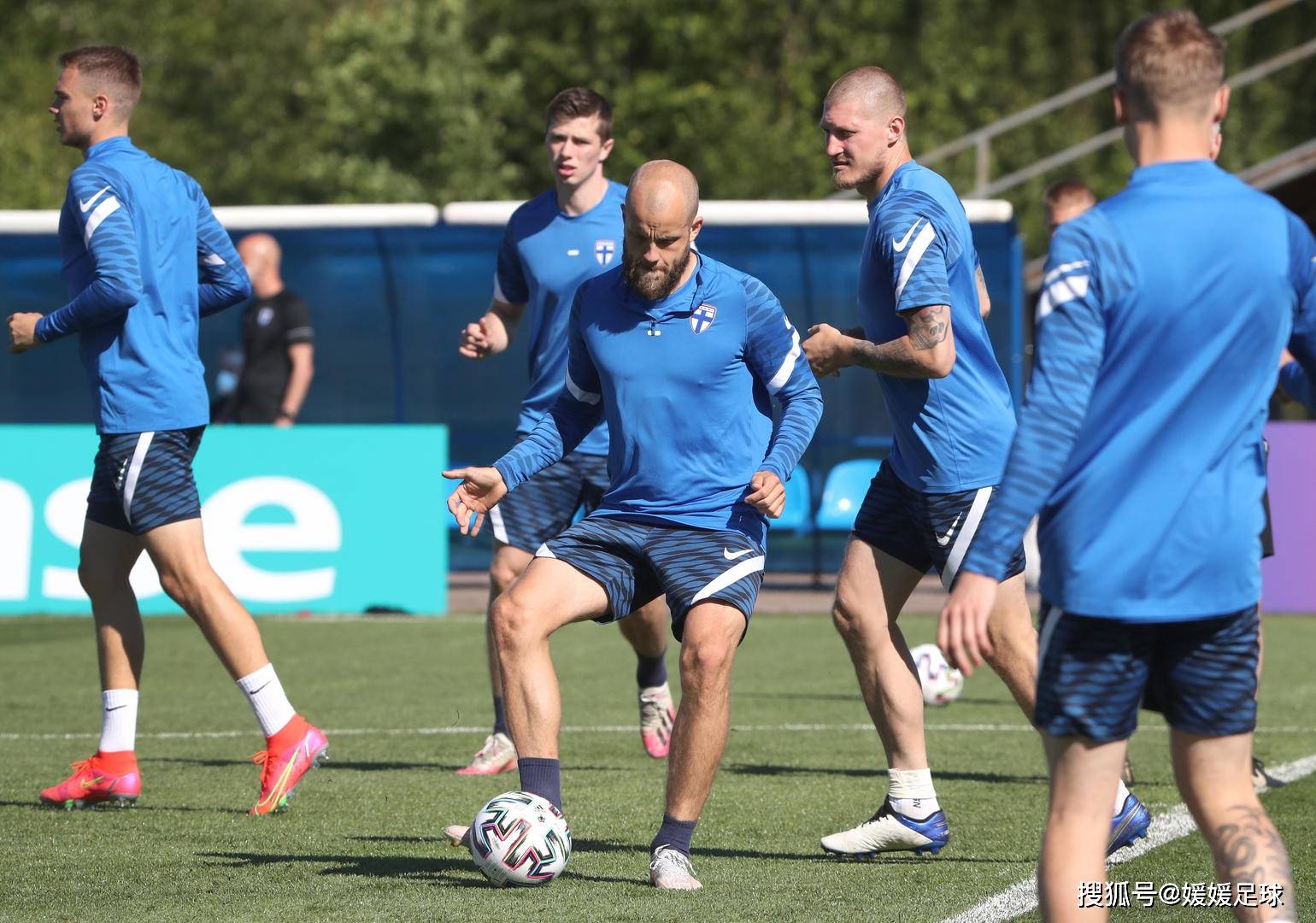 波兰足球明星在国际锦标赛中实现突破 波兰足球明星在国际锦标赛中实现突破