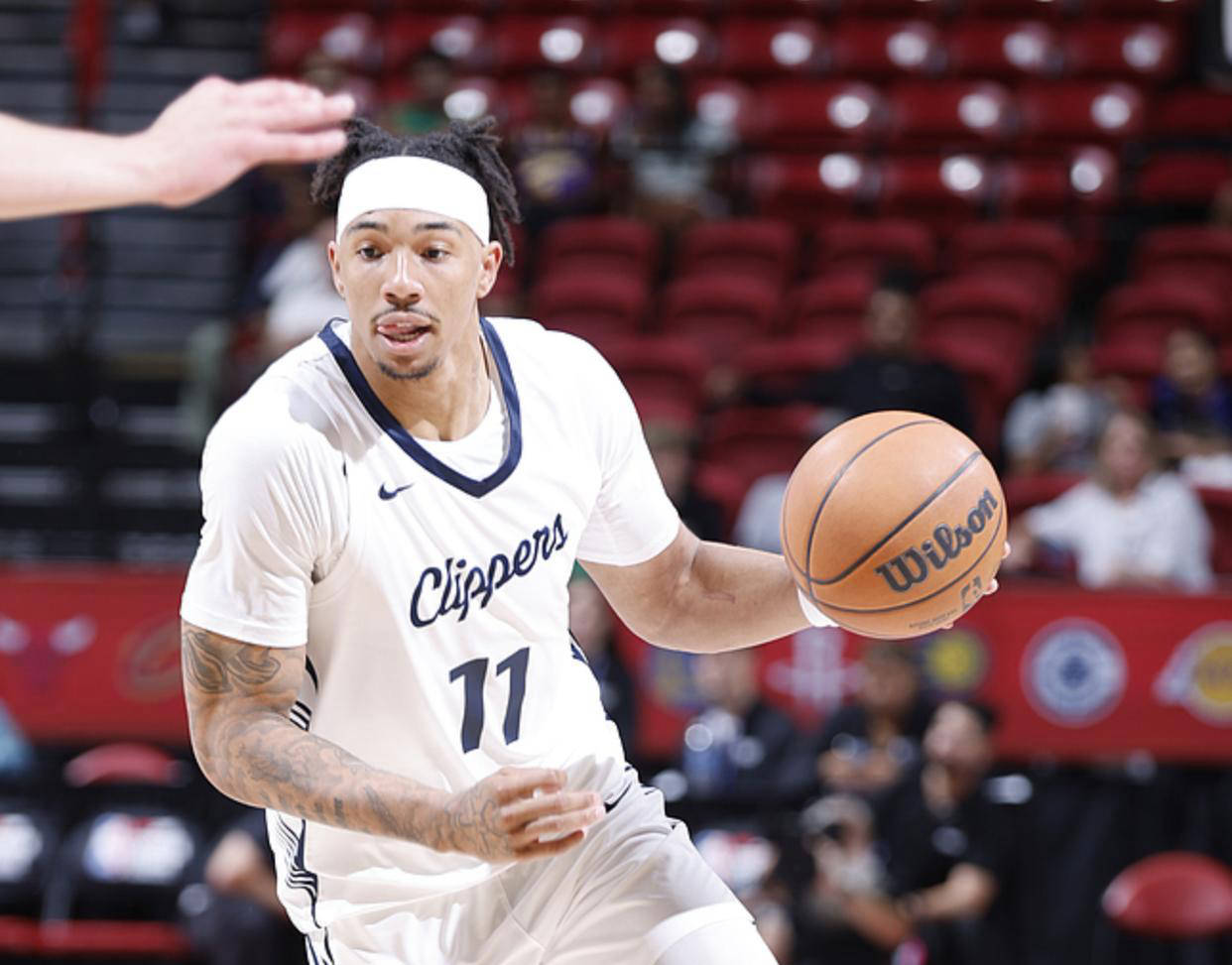 灰熊惨败快船,小组赛失去连胜势头 灰熊惨败快船,小组赛失去连胜势头