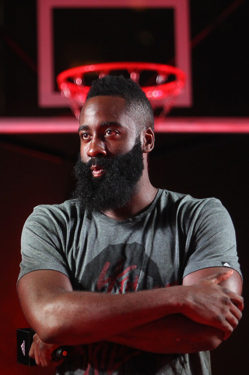 杏彩体育网页版登录入口-火箭主场突破开拓者，哈登得