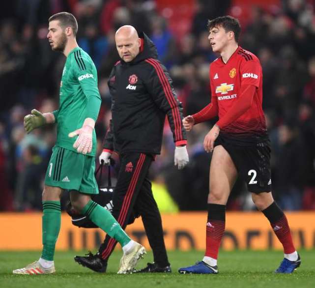 杏彩体育登录-铁卫主场击败对手，晋级下一轮