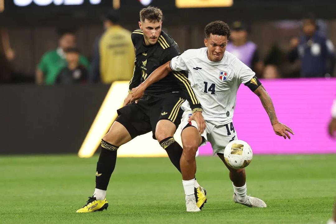 足球强队迎来胜利,晋级冠军赛在望的简单介绍 足球强队迎来胜利,晋级冠军赛在望的简单介绍